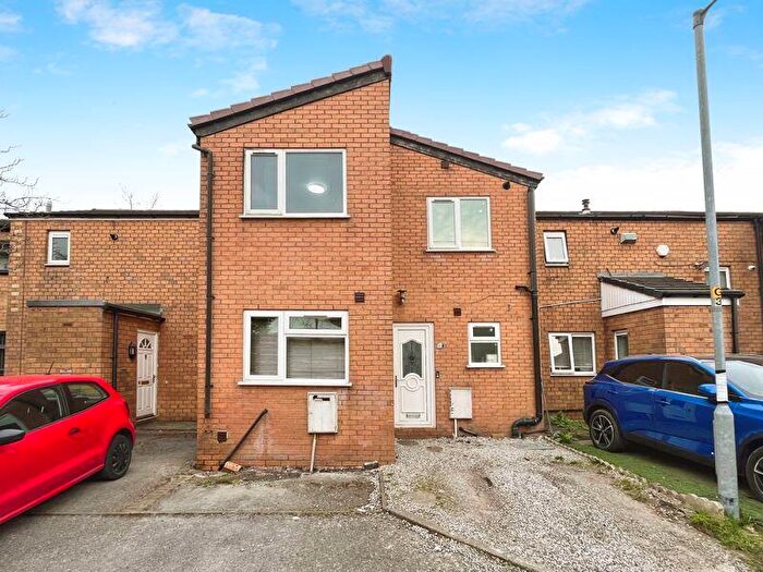 4 Bedroom Terraced House For Sale In Glenridge Close, Astley Bridge, BL1
