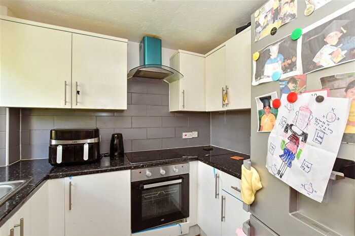 2 Bedroom Flat For Sale In Armstrong Close, Dagenham, Essex, RM8