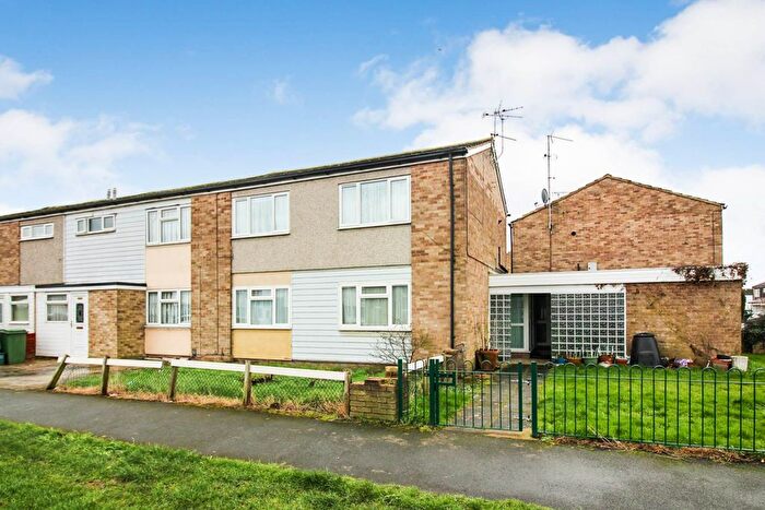 1 Bedroom Maisonette For Sale In Fowler Road, Aylesbury, HP19