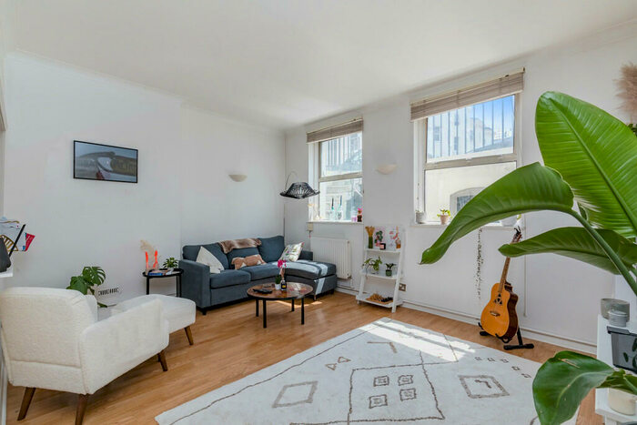 2 Bedroom Apartment To Rent In Chesham Road, Brighton, BN2