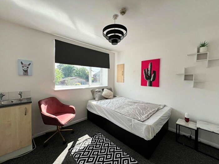 1 Bedroom Flat To Rent In A Irwin Approach, Halton, Leeds, LS15