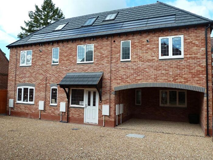 2 Bedroom Apartment To Rent In Flat B, Courtyard House, Wellesbourne, CV35