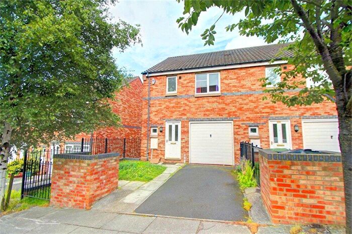 3 Bedroom Terraced House To Rent In Windmill Way, Gateshead, NE8