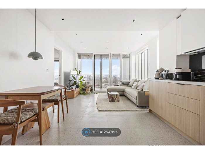 2 Bedroom Flat To Rent In Bouchon Point, London, E1