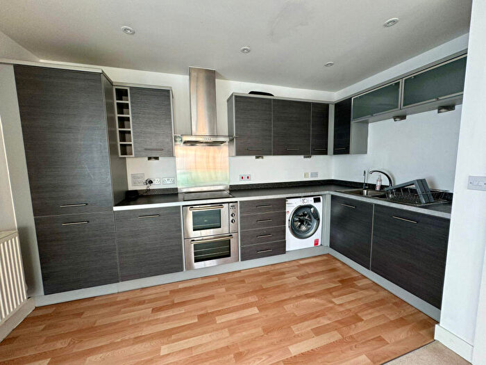 1 Bedroom Apartment To Rent In Leatherhead, KT22