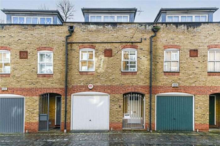 3 Bedroom Terraced House To Rent In Maida Vale, London, NW6