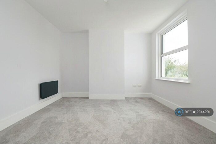 2 Bedroom Flat To Rent In Ludlow Road, Southampton, SO19