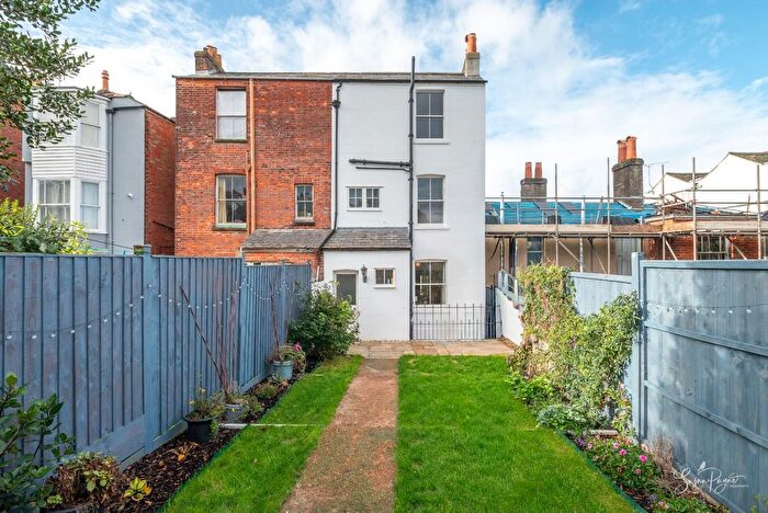 4 Bedroom Town House For Sale In George Street, Ryde, PO33