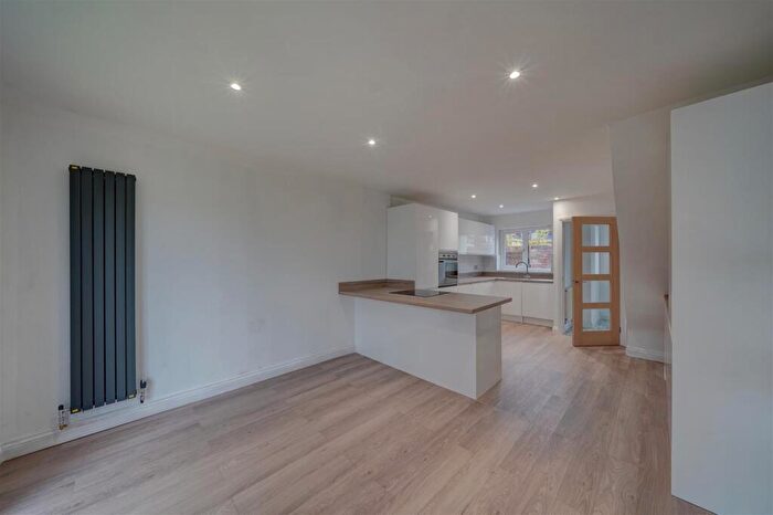 4 Bedroom Detached House For Sale In Coppice Lane, Brierley Hill, DY5