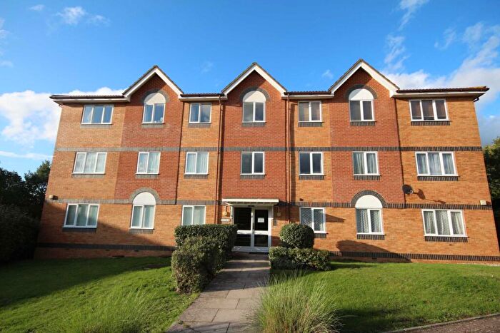 2 Bedroom Apartment To Rent In Hebbecastle Down, Warfield, RG42