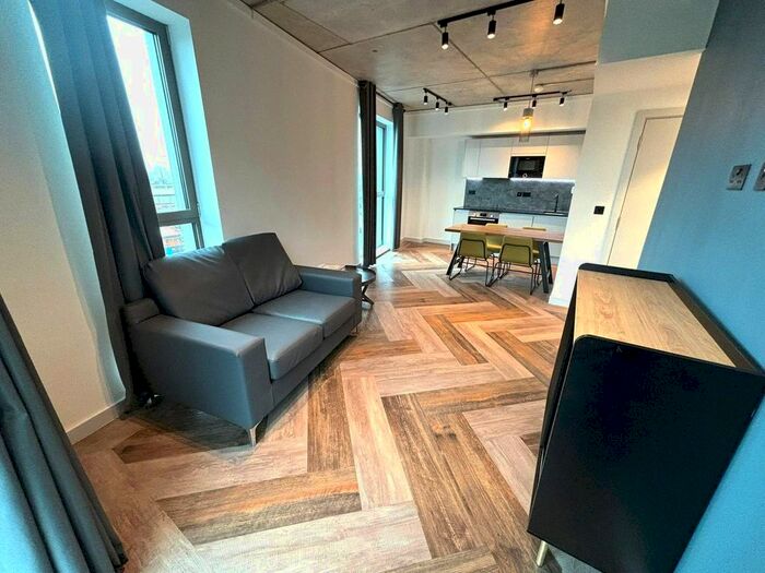 2 Bedroom Flat To Rent In Bendix Street, Manchester, Greater Manchester, M4