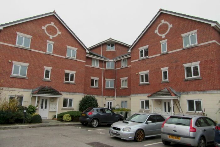 2 Bedroom Flat To Rent In Waterside Court, Runcorn WA7