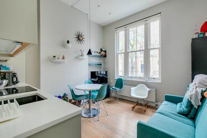 1 Bedroom Flat To Rent In Kempsford Gardens, Gff, London, SW5