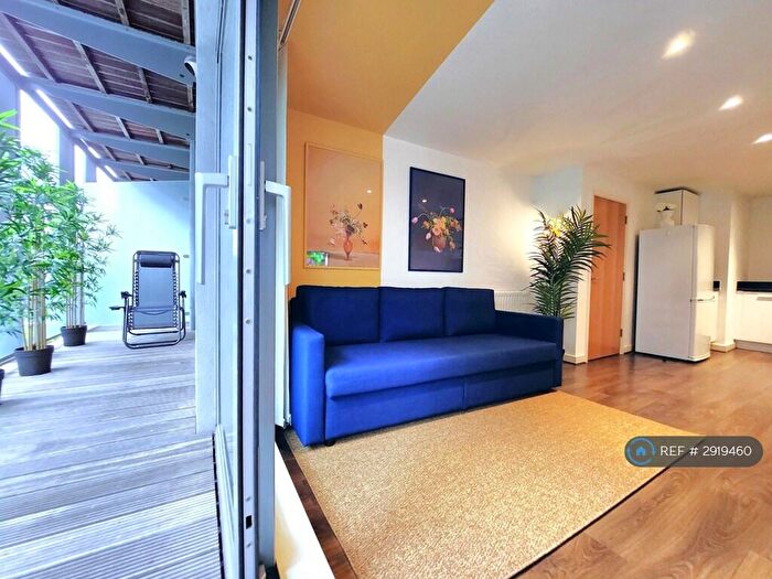 1 Bedroom Flat To Rent In Royal Carriage Mews, London, SE18