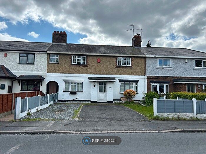 3 Bedroom Semi Detached House To Rent In Beach Road, Bilston, WV14