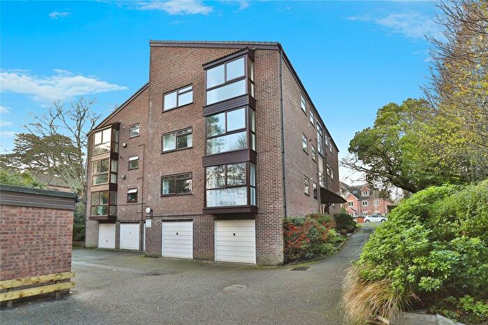 2 Bedroom Flat For Sale In Dean Park Road, Bournemouth, Dorset, BH1