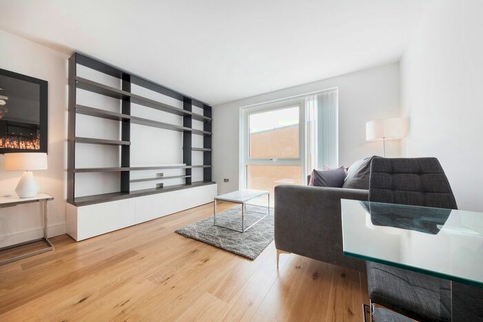 Studio To Rent In Aldenham House, Grove Park, London, NW9