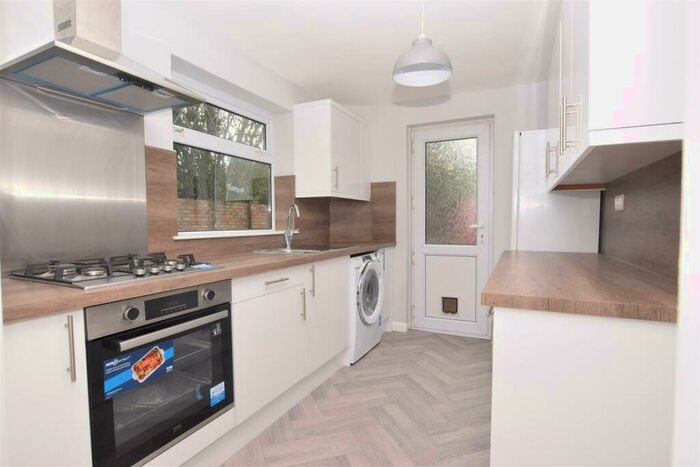 4 Bedroom Semi-Detached House To Rent In B, Trentham Close, PC02