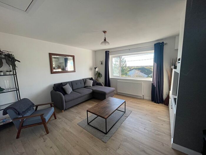 1 Bedroom Flat To Rent In Bishopston Road, Swansea, SA3