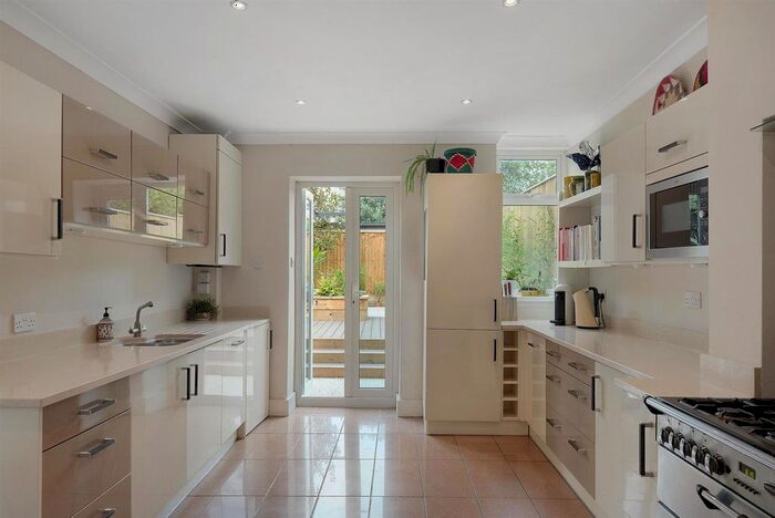 5 Bedroom End Of Terrace House To Rent In Peckham Rye, Peckham, London, SE15