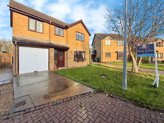 4 Bedroom Detached House For Sale In Coltsfoot Drive, Waltham, Grimsby, Lincolnshire, DN37