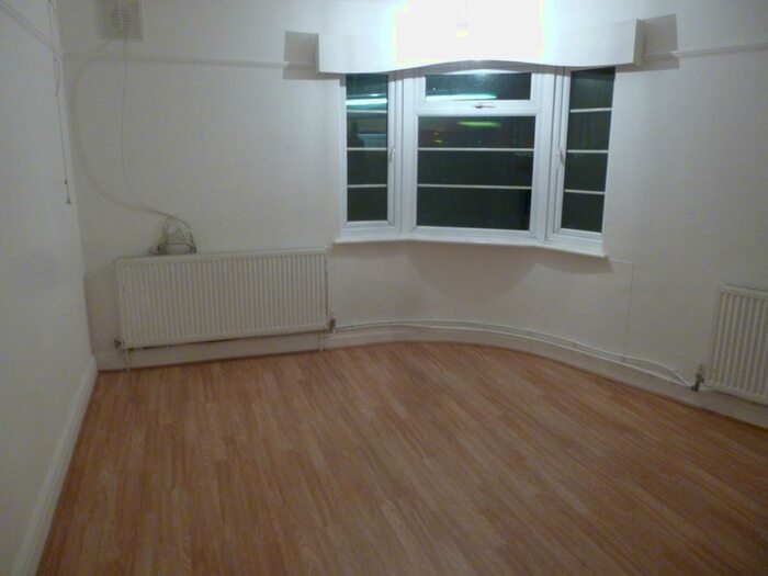 1 Bedroom Flat To Rent In Dover House, Maple Road, Anerley, SE20
