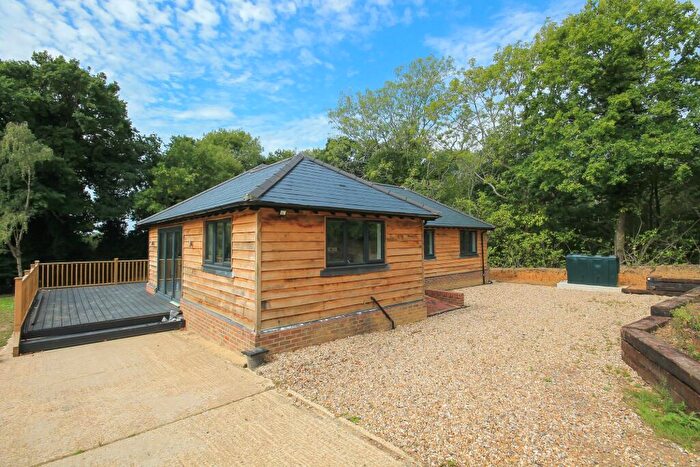 2 Bedroom Detached Bungalow To Rent In Red Lane, Oxted, RH8