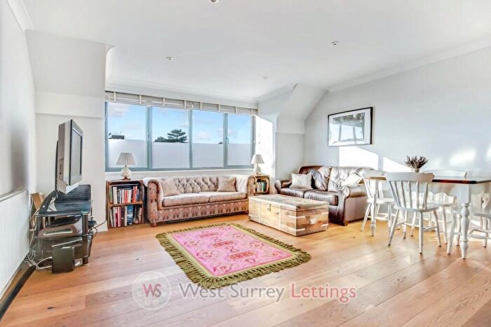 2 Bedroom Apartment To Rent In Globe House, West Byfleet, KT14