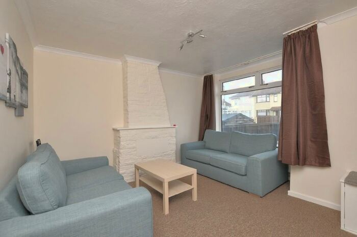 5 Bedroom End Of Terrace House To Rent In Hunters Way, BS34