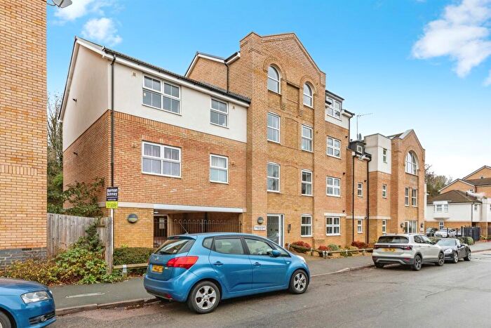 2 Bedroom Apartment For Sale In Station Road, Rushden, NN10