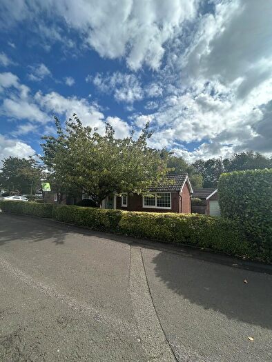 4 Bedroom Detached House To Rent In New Lawns, Reddish, SK5