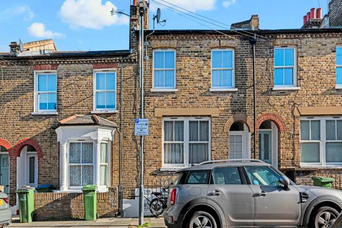 1 Bedroom Flat To Rent In Tuskar Street, London, SE10