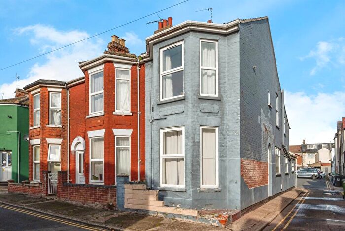 2 Bedroom End Of Terrace House For Sale In Southampton Place, Great Yarmouth, NR30
