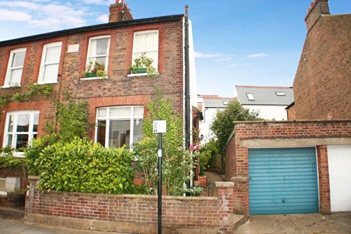 2 Bedroom Flat To Rent In Cannon Street, St Albans, AL3