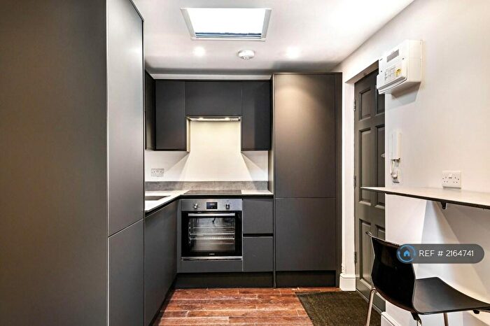 Studio To Rent In Clarence Road, London, N22