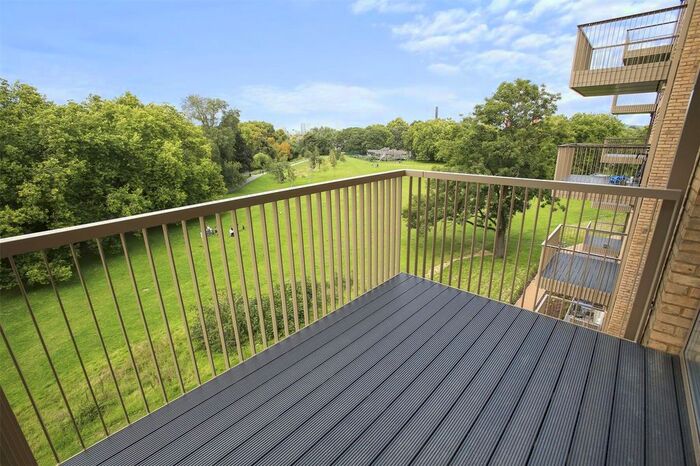 1 Bedroom Flat To Rent In Adenmore Road, London, SE6