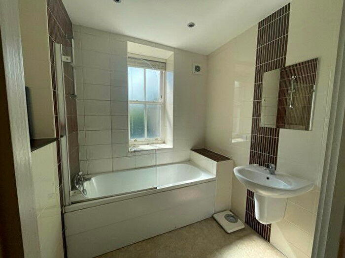 2 Bedroom Apartment To Rent In Highgate, Kendal, LA9