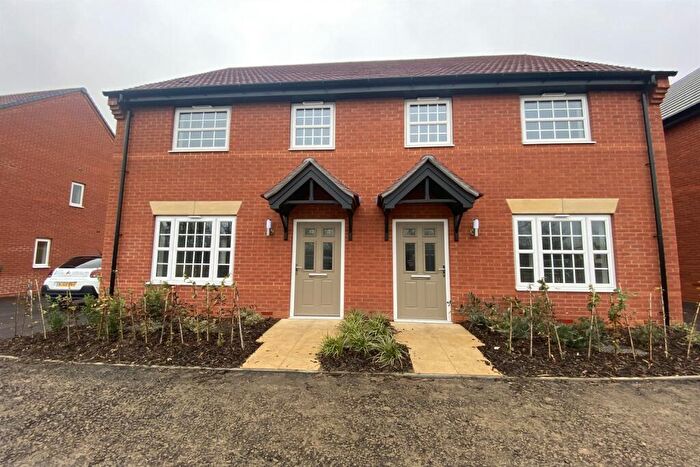 3 Bedroom Semi-Detached House To Rent In Flemish Way, Winslow Park, Winslow, MK18