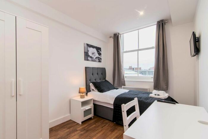 1 Bedroom Studio To Rent In Percy Street, Stoke-On-Trent, ST1