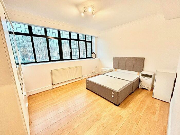 1 Bedroom Apartment To Rent In Knotts Green Road, London, E10