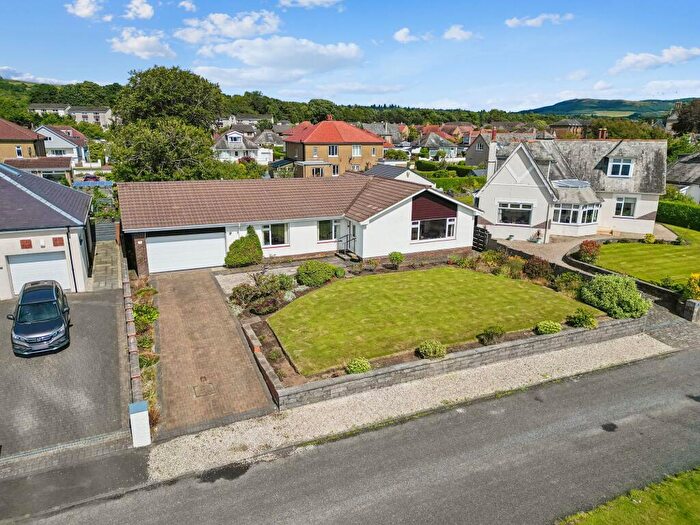 4 Bedroom Detached Bungalow For Sale In Kidston Drive, Helensburgh, G84
