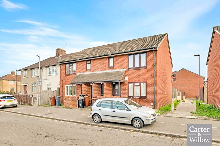 1 Bedroom Maisonette To Rent In Halbutt Street, Dagenham, RM9