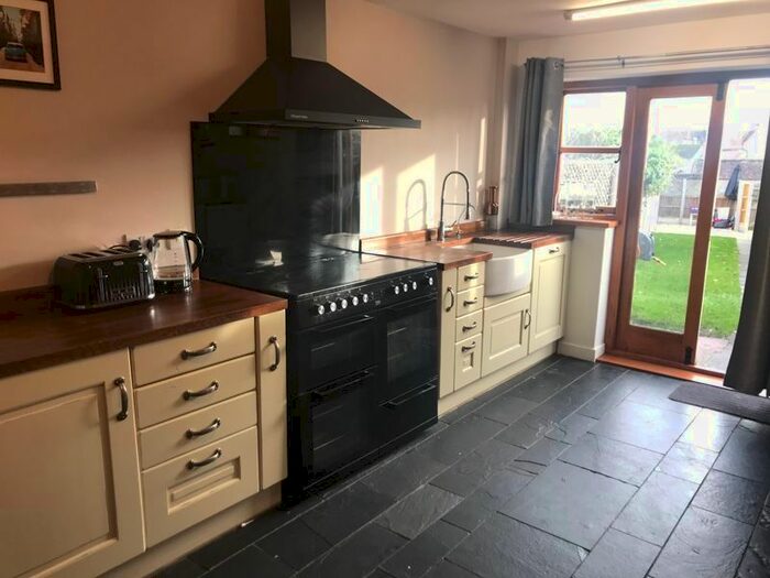 2 Bedroom Property To Rent In Mardol Terrace, Smithfield Road, Much Wenlock, TF13