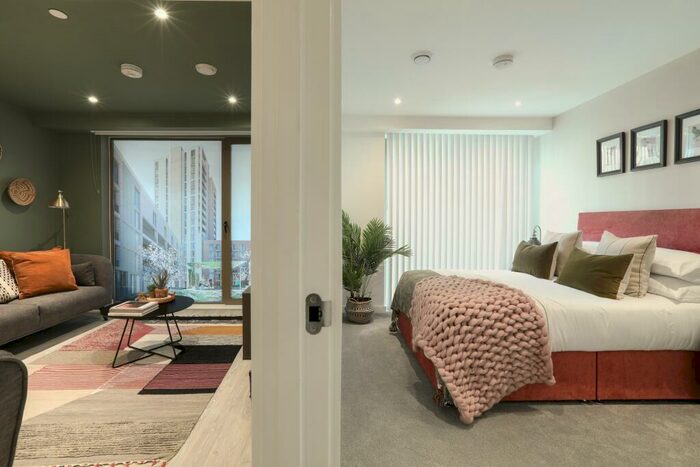 2 Bedroom Duplex To Rent In Botanica, Chester Road, Manchester, M15