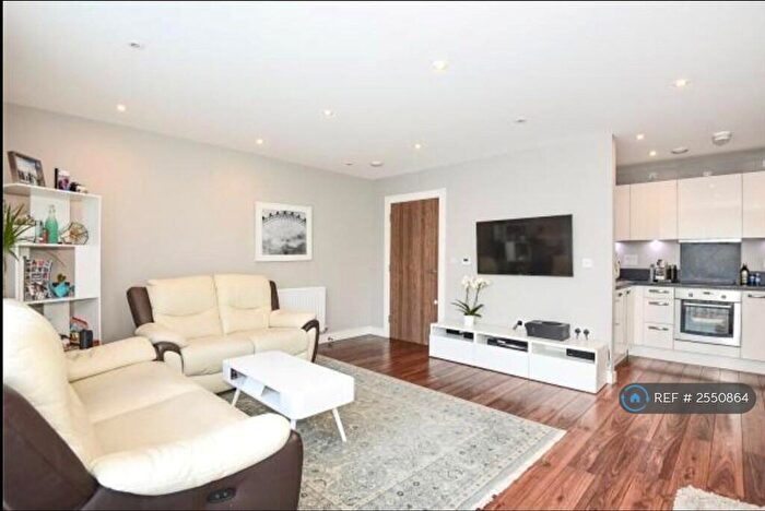 3 Bedroom Flat To Rent In Nevis Court, Edgware, HA8