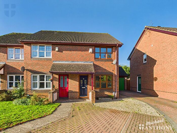 End Terrace House To Rent In Curlew, Aylesbury, Buckinghamshire, HP19