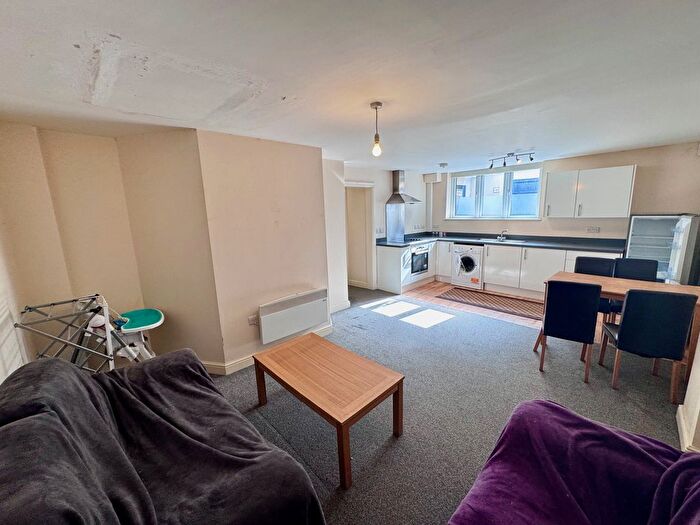 2 Bedroom Property To Rent In Pelham Road, Nottingham, NG5