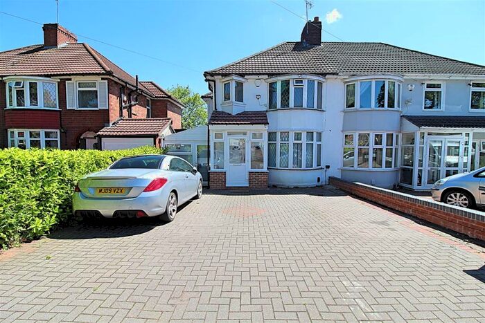 4 Bedroom House To Rent In Stechford Road, Hodge Hill, B34