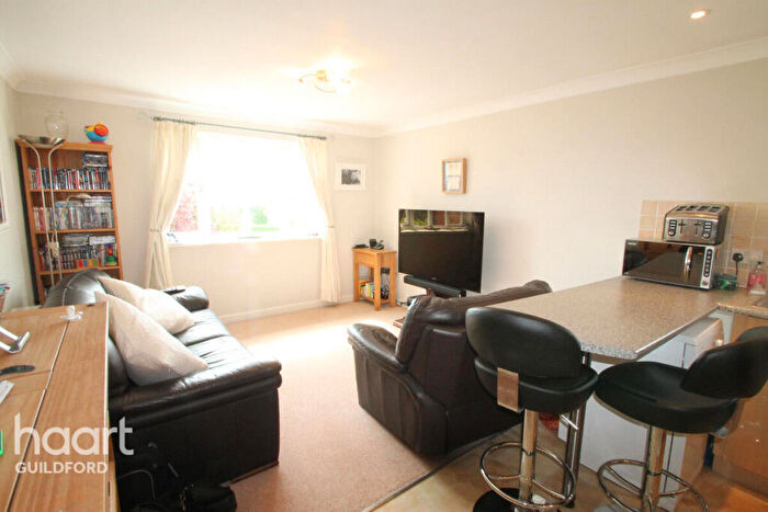 1 Bedroom Flat To Rent In Aragorn Court, Guildford, GU2