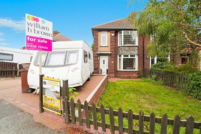 3 Bedroom Semi-Detached House For Sale In Laithes Crescent, Barnsley, S71